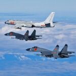 China, el segundo país por gasto militar del mundo, envió al Pacífico un total de siete aeronaves PLA