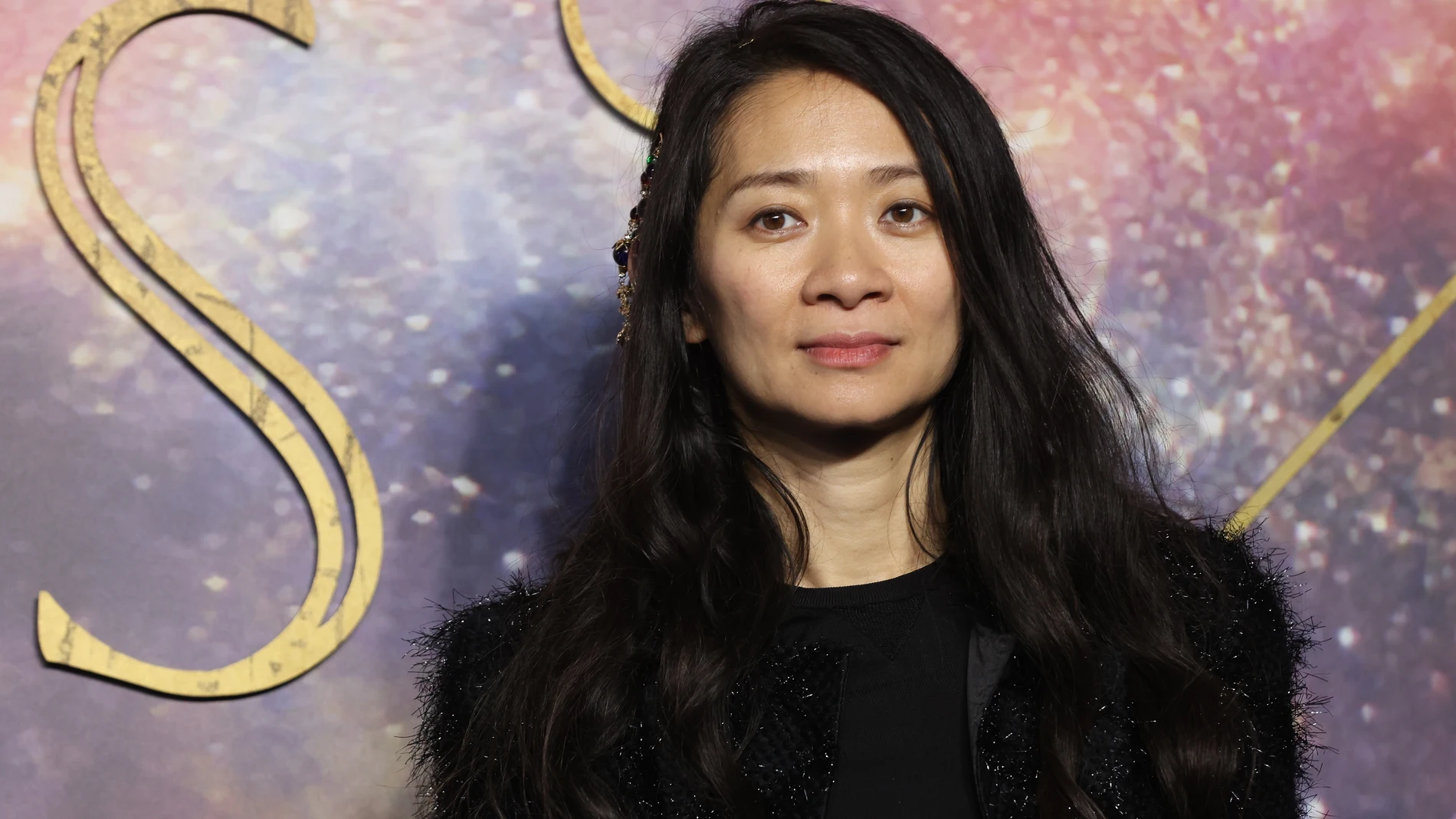 La directora Chloé Zhao, que estrena "Eternals" después de consagrarse con el Oscar a la Mejor Dirección por "Nomadland". EFE/EPA/VICKIE FLORES