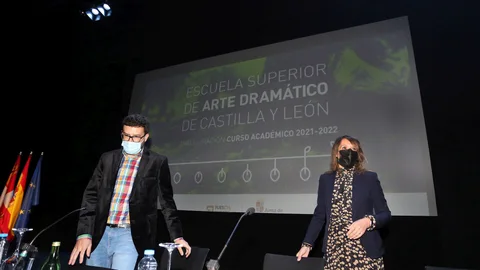 La consejera de Educación, Rocío Lucas, inaugura el curso en la Escuela Superior de Arte Dramático