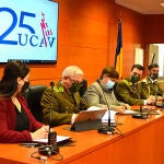 La rectora de la Universidad Católica de Ávila, María del Rosario Sáez Yuguero, suscribe el convenio de colaboración con el general Director de Carabineros de Chile, Ricardo Alex Yáñez Reveco