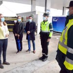 La delegada del Gobierno en Castilla y León, Virginia Barcones, la coordinadora de la DGT, Inmaculada Matías, y el jefe del Sector de Tráfico-ATGC, Francisco Iturralde, presentan la operación especial de tráfico del puente de Todos los Santos en la Comunidad