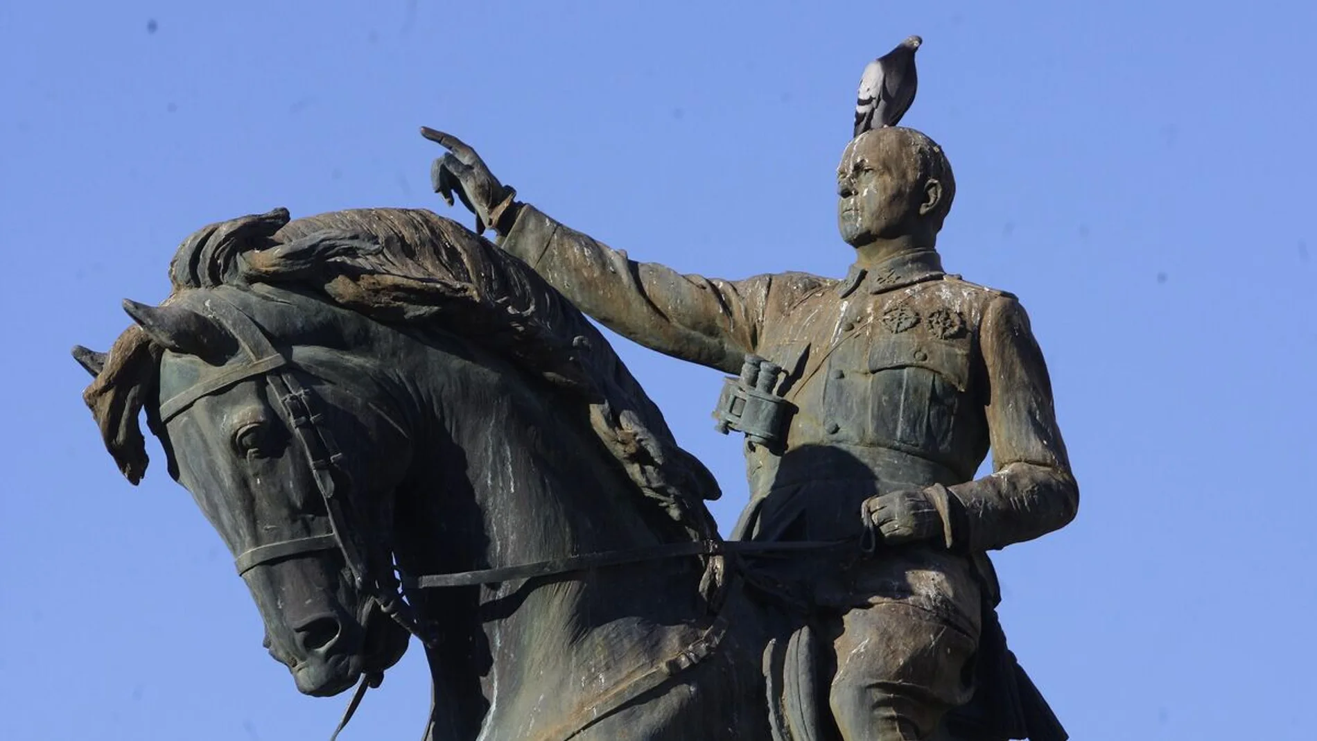 La estatua del general Varela que quieren retirar del centro de San Fernando, Cádiz
