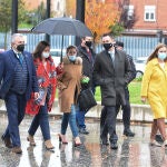 La ministra de Transportes, Movilidad y Agenda Urbana, Raquel Sánchez, visita la antigua estación de tren de Burgos, con el alcalde de la capital burgalesa, Daniel de la Rosa