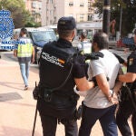 La Policía Nacional detiene en Murcia a un individuo que mantuvo secuestradas a sus dos sobrinas durante ocho años
