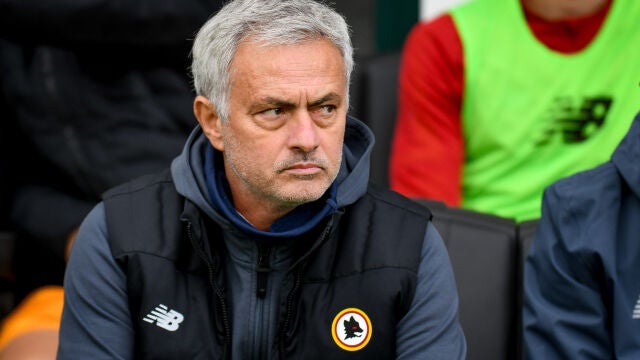 José Mourinho, entrenador de la Roma.