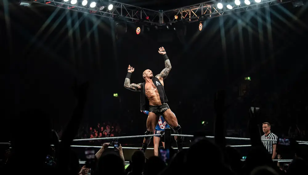 El veterano luchador Randy Orton, actual campeón por parejas y uno de los más aclamados de la velada