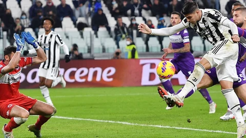 Este fallo de Álvaro Morata contra la Fiorentina provocó duras críticas de la prensa.