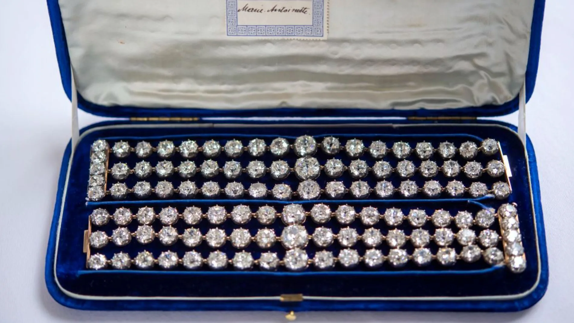 Brazaletes de diamantes de la Reina María Antonieta