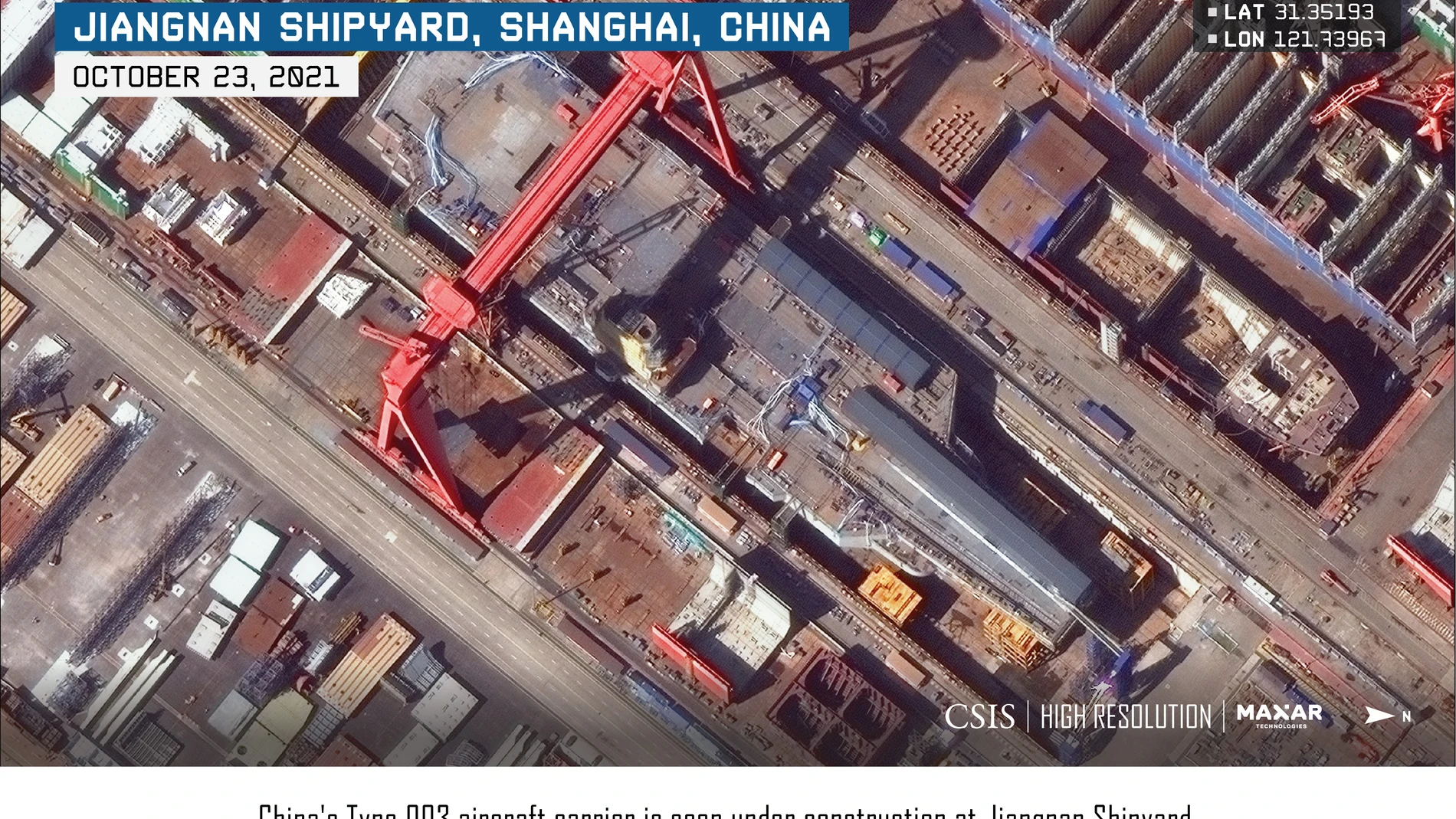 El tercer portaaviones chino en un astillero de Shangai