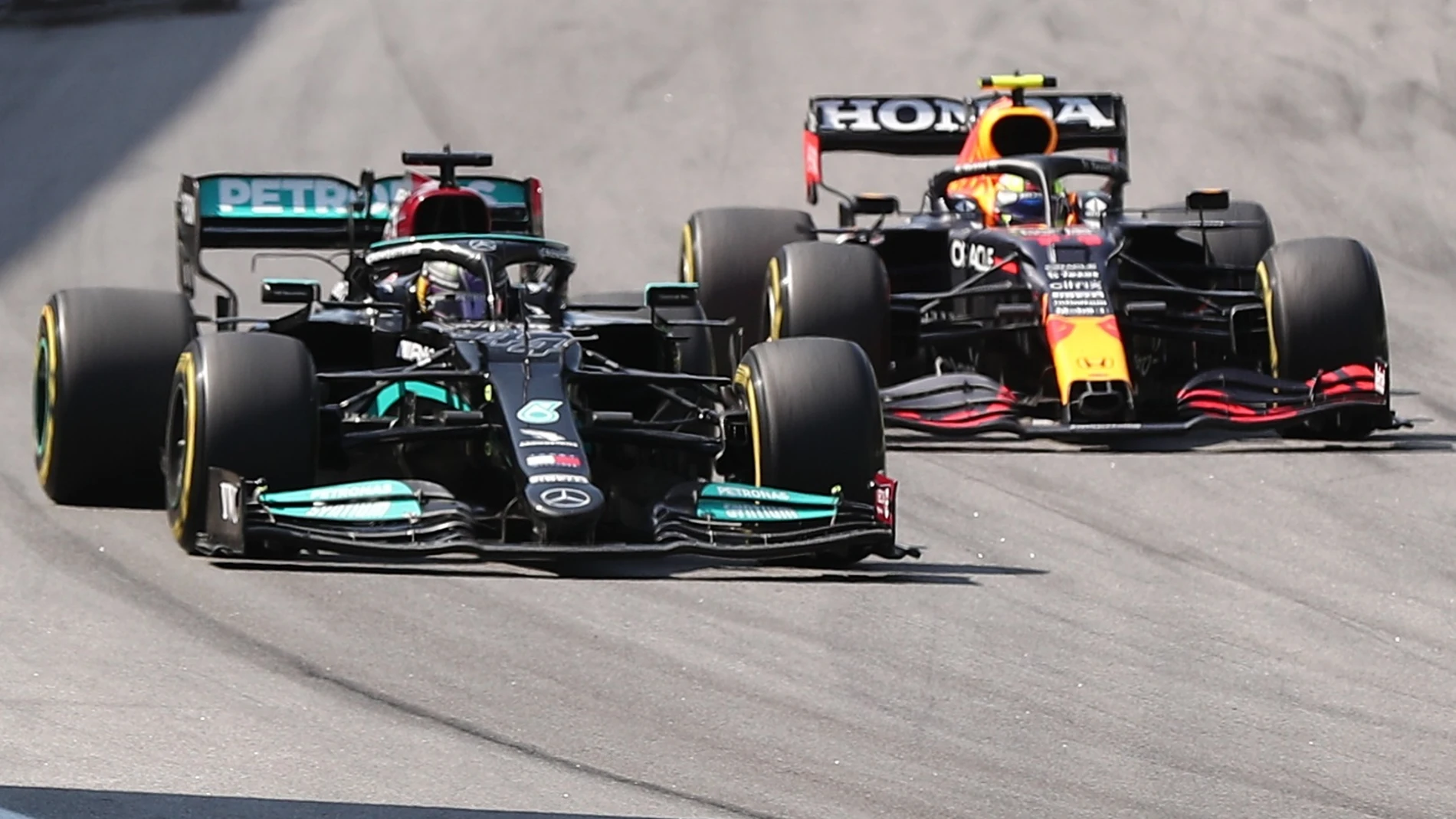 Lección de Hamilton a Verstappen, Red Bull, FIA…