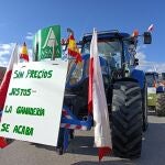 Tractorada de protesta por el precio de la leche, en Arenas de Iguña
