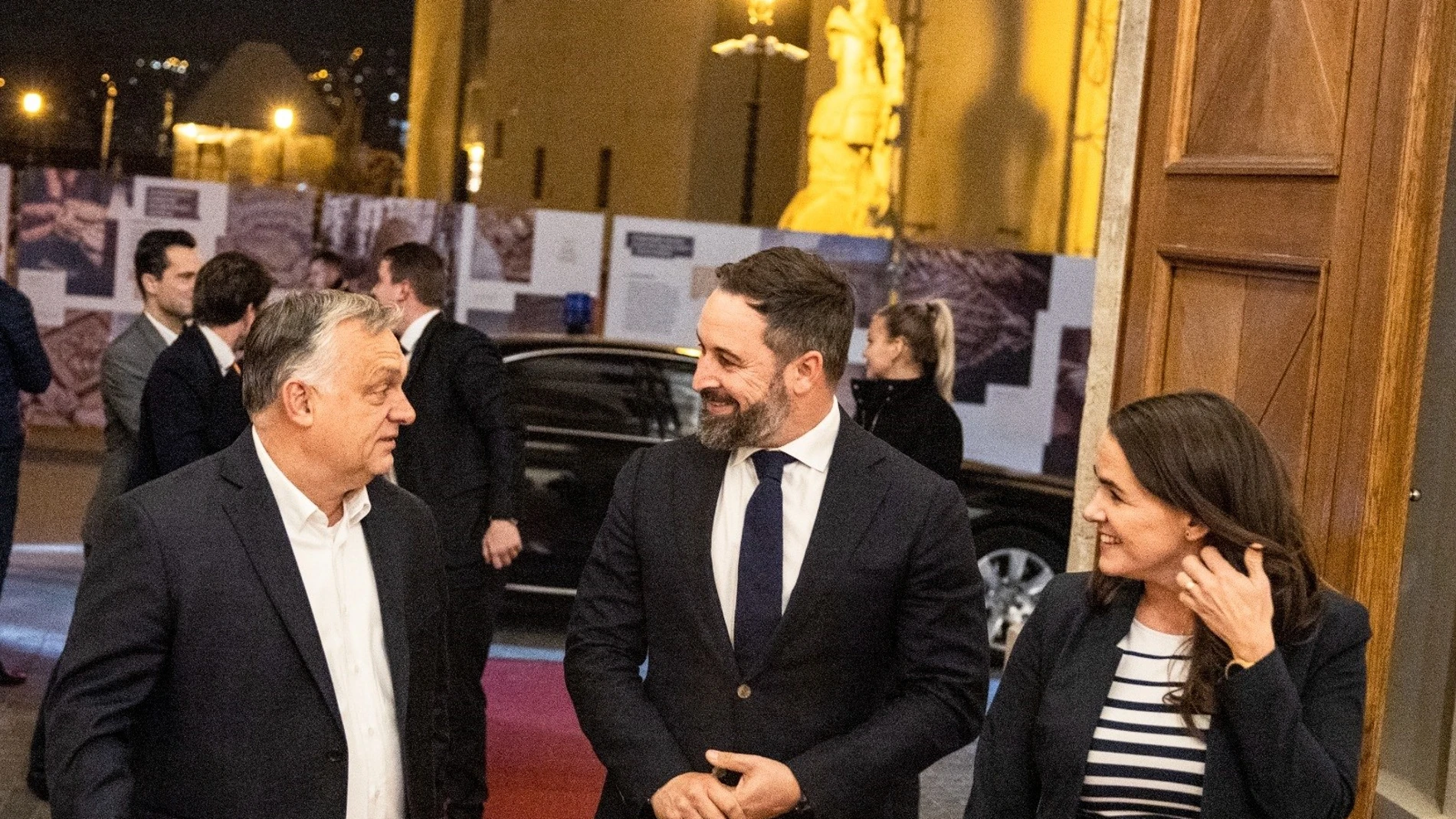 El presidente de Vox, Santiago Abascal, junto al primer ministro de Hungría, Viktor Orban, en Budapest el pasado mes de noviembre