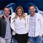 Carlota Corredera junto a sus jefes de La fábrica de la tele, Adrián Madrid y Óscar Cornejo