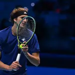  Zverev tumba a Djokovic y se jugará con Medvedev el título de las Nitto ATP Finals