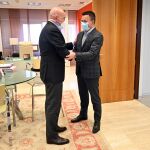 Reunión de trabajo entre los consejeros de Agricultura, Ganadería y Desarrollo Rural de la Junta de Castilla y León, Jesús Julio Carnero, y el consejero del Medio Rural de la Xunta de Galicia, José González