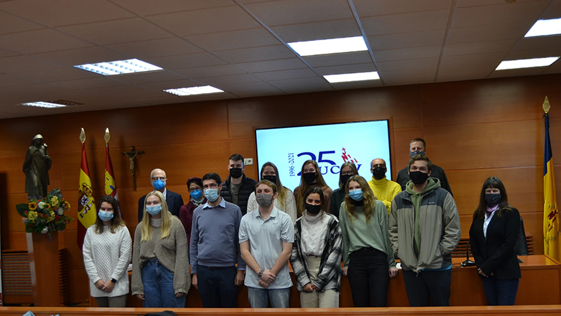 Grupo de estudiantes de la Lubbock Christian University (LCU) de Texas (Estados Unidos) en la UCAV