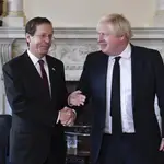 Boris Johnson recibe en Downing Street al presidente israelí, Isaac Herzog