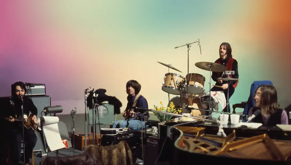 Paul McCartney, George Harrison, Ringo Starr y John Lennon in &quot;Get Back&quot;. Linda McCartney. © 2020 Apple Corps Ltd.