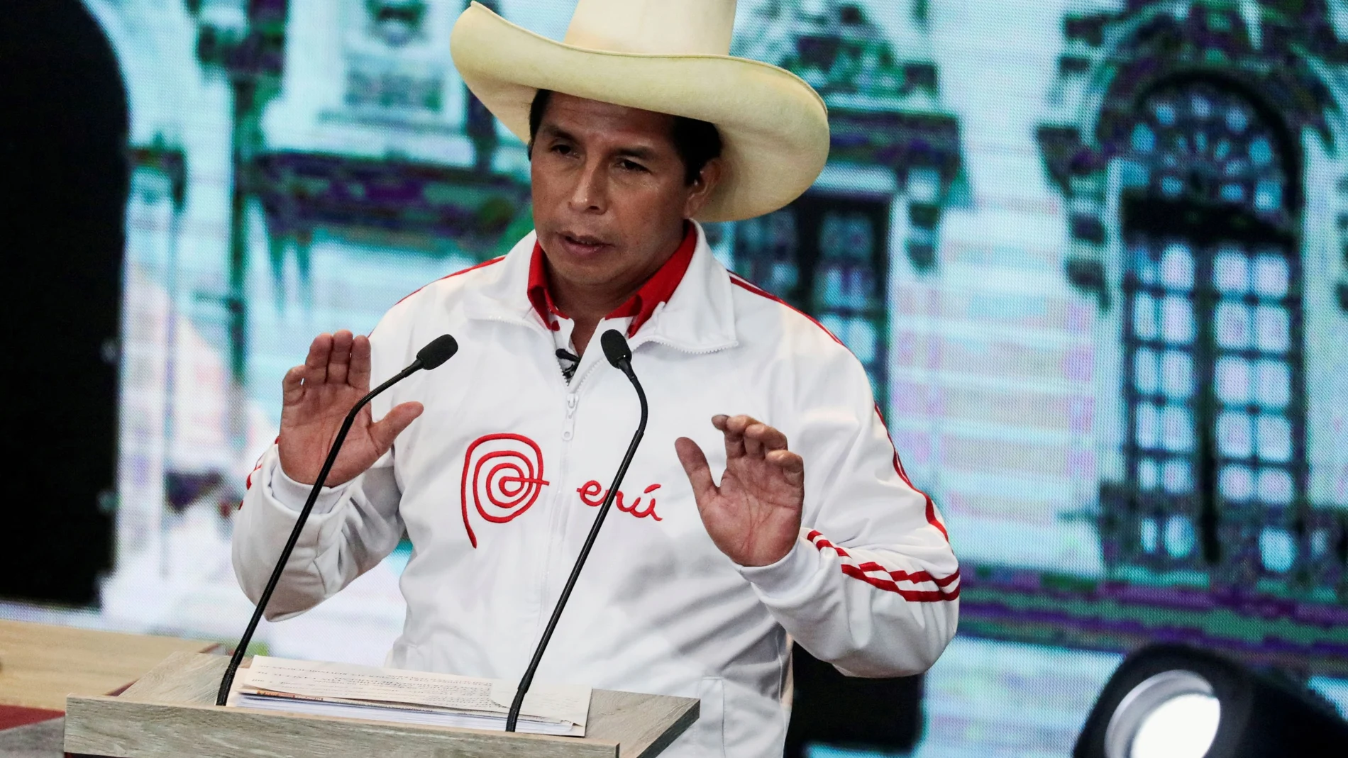 El presidente Castillo ha reaccionado poco después pidiendo al Congreso que deje a un lado esa “confrontación inútil”