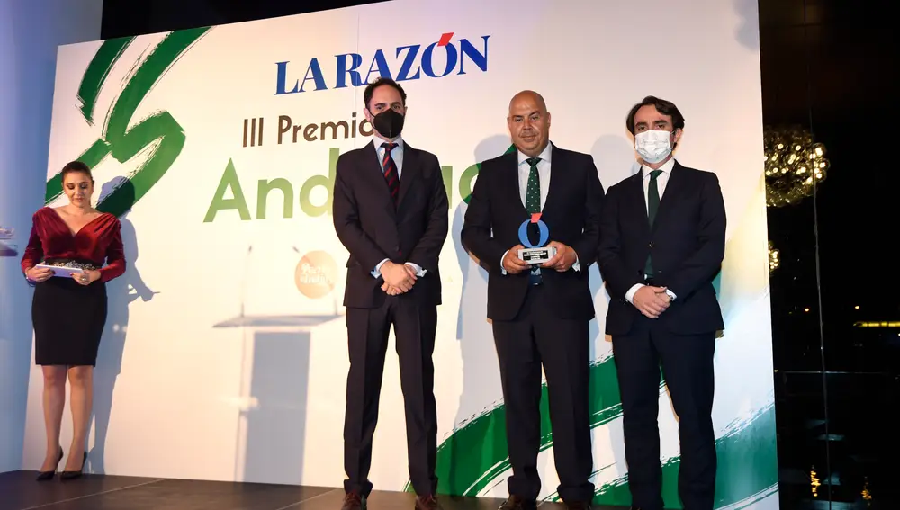 El Premio Líderes en Soluciones Energéticas Sostenibles recayó sobre Grupo Zero Waste Energy. Recogió el premio Óscar Sacristán