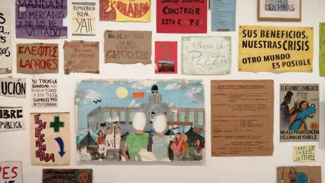 Carteles del 15-M en el Reina Sofía