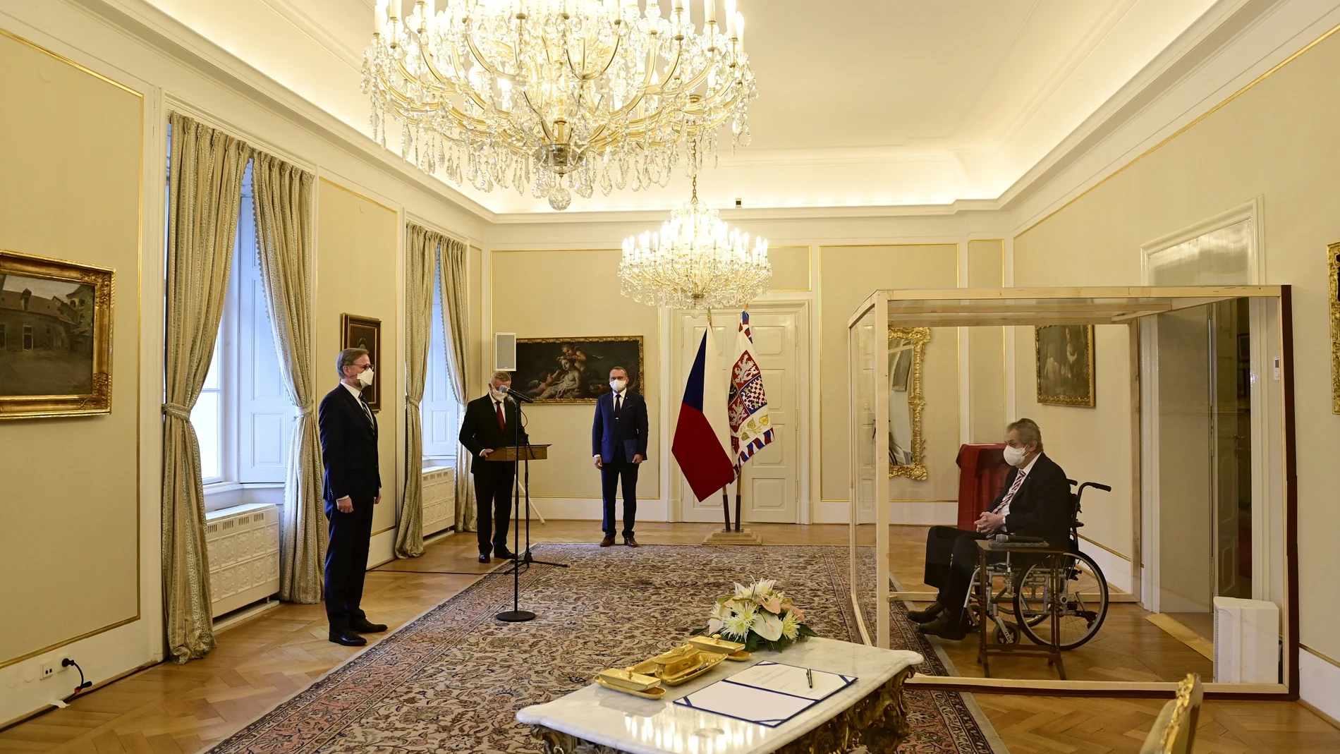 El nombramiento de Petr Fiala tuvo lugar en el palacio de Lány, cerca de Praga, debido al precario estado de salud del presidente Milos Zeman