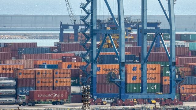 Contenedores en el puerto de Valencia
