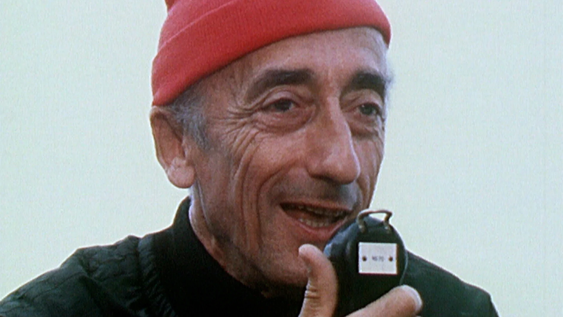 Cousteau durante la grabación de un documental