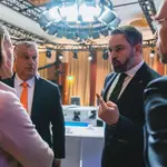  Abascal, Orban, Le Pen... Los «patriotas europeos» se rearman en Varsovia
