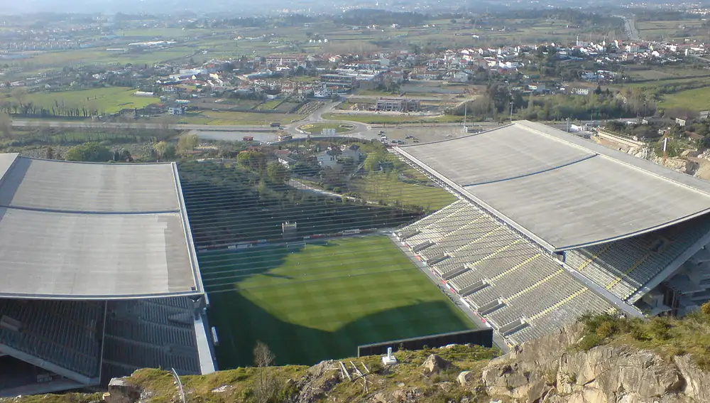 Estadio Municipal de Braga, obra del arquitecto portugués Eduardo Souto