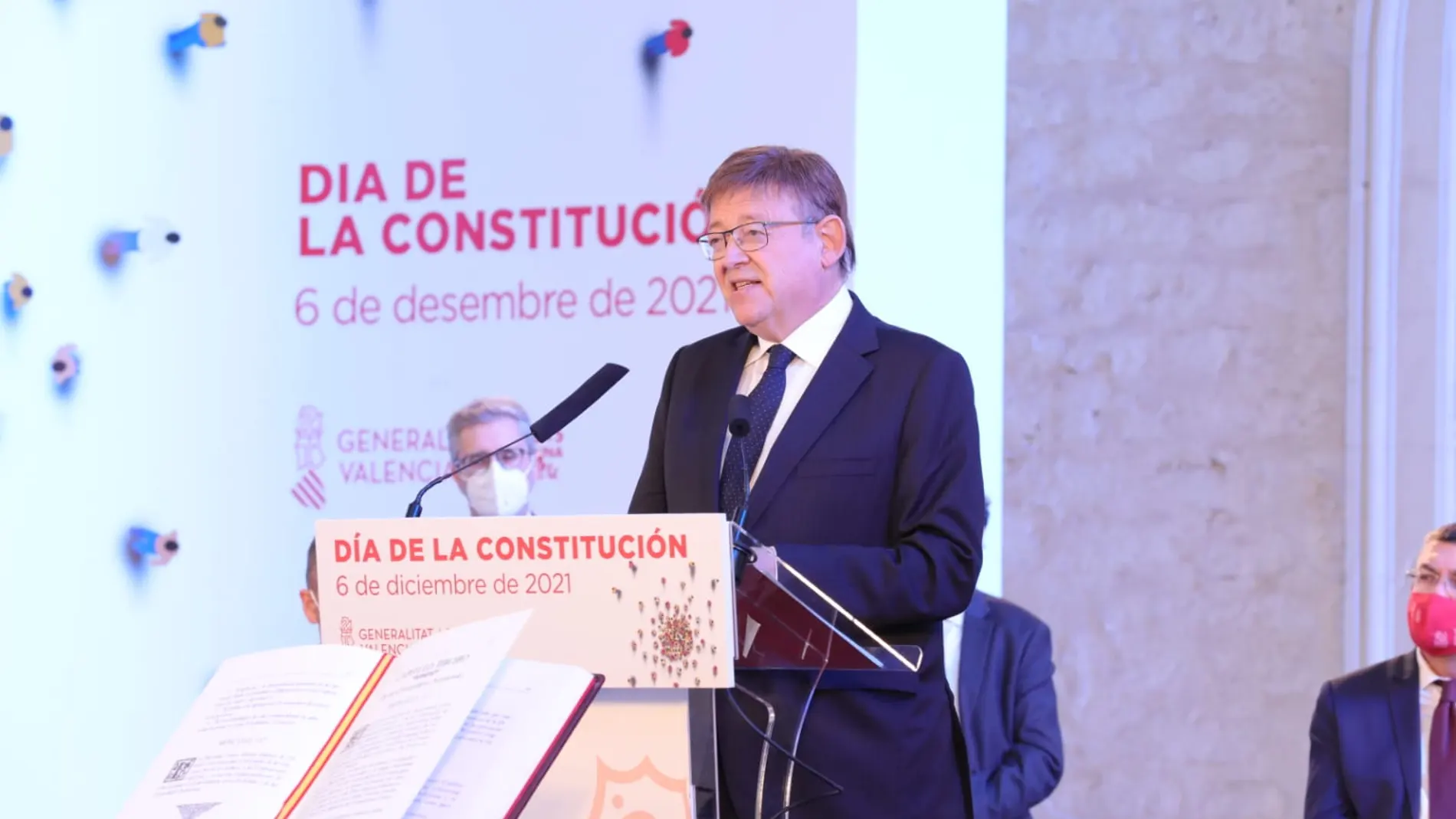 El presidente de la Generalitat Valenciana, Ximo Puig, en el acto conmemorativo del Día de la Constitución