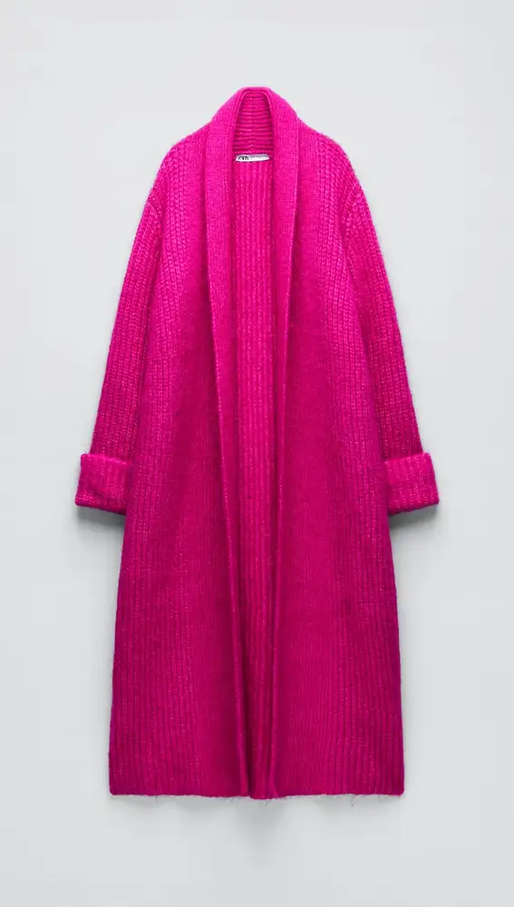abrigo de punto bufanda en color fucsia a poner de acuerdo a MADRES para todo el frío de diciembre
