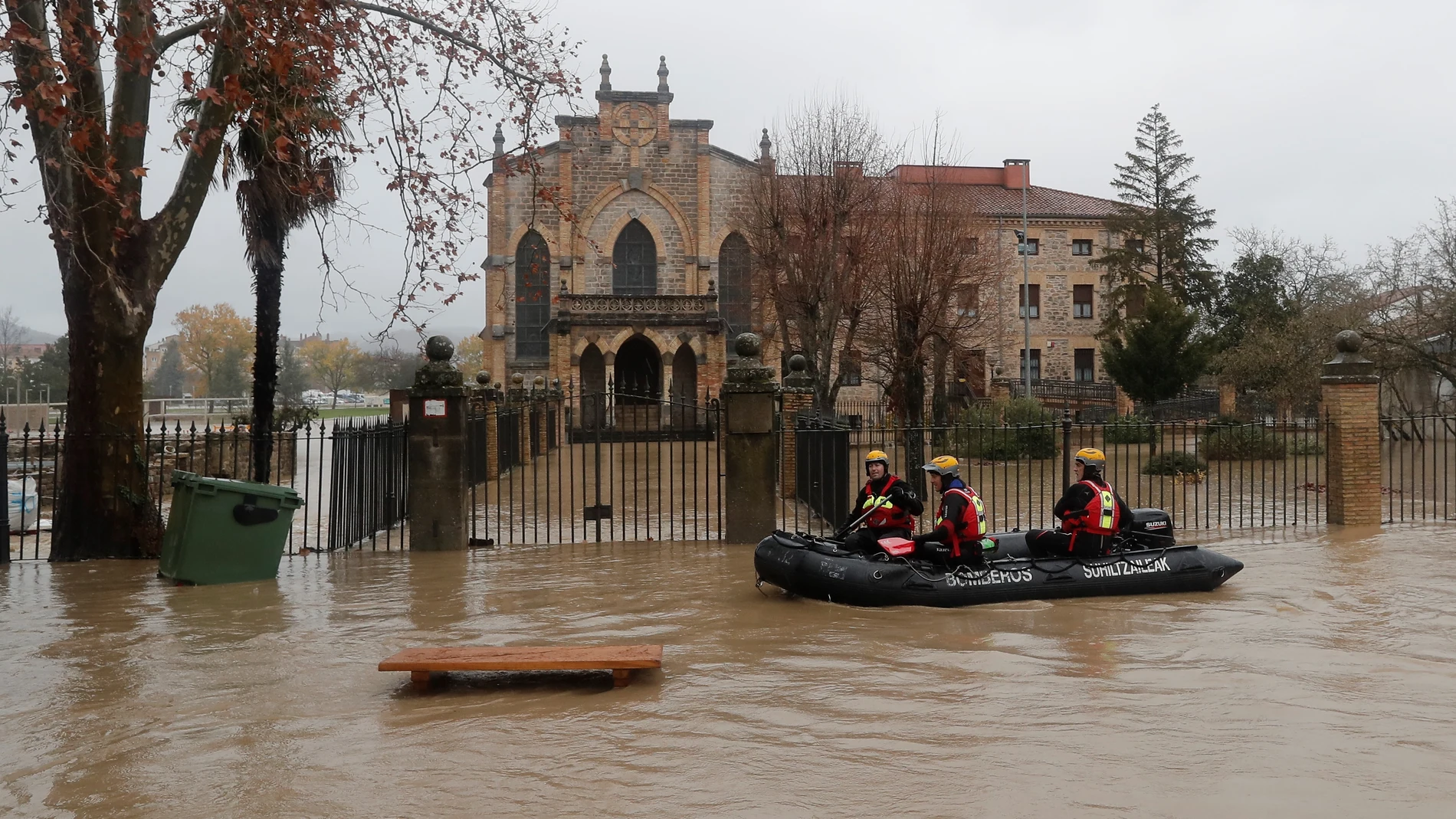 Calles inundadas en Pamplona