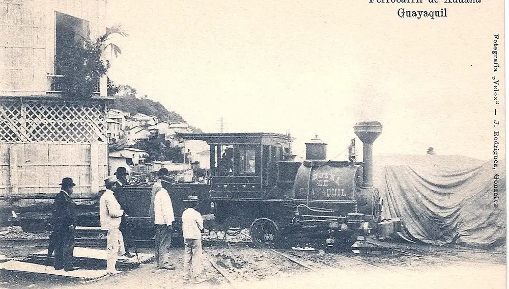 Tren de vapor en Guayaquil, Ecuador, a comienzos del siglo XX.