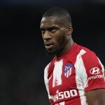 Geoffrey Kondogbia con el Atlético de Madrid.