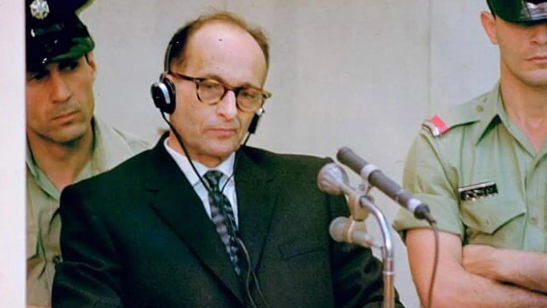 El criminal de guerra nazi Adolf Eichmann, el día de su veredicto