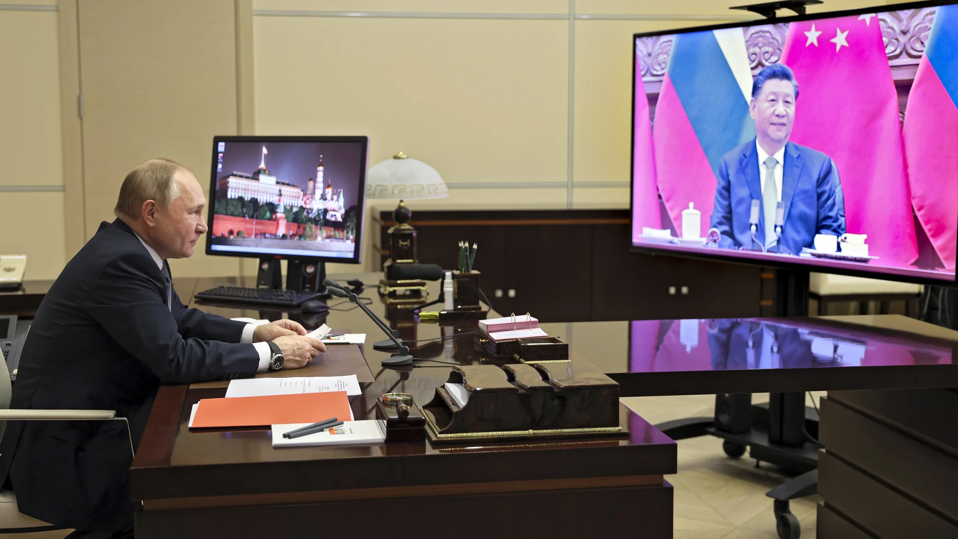 Vladimir Putin durante su encuentro virtual con Xi Jinping