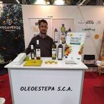 La firma sevillana Oleoestepa, en su stand de la feria sueca 'Nordic Organic Food'