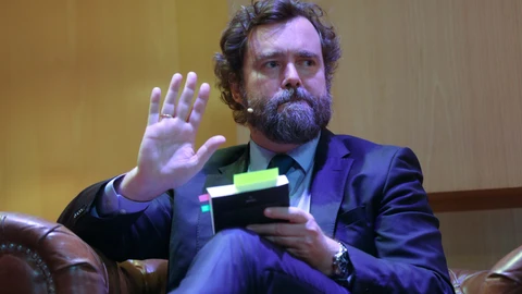 El portavoz del Grupo Parlamentario de Vox en el Congreso de los Diputados, Iván Espinosa de los Monteros, durante la presentación del libro ‘Soberanía’ del vicepresidente de Acción Política y eurodiputado de VOX, Jorge Buxadé, en el Auditorio del Museo Lázaro Galdiano, a 16 de diciembre de 2021, en Madrid (España). Con este nuevo libro Buxadé aborda el concepto de la nación española planteando cuestiones como su historia, la Constitución y el sentimiento patriótico.16 DICIEMBRE 2021;JORGE BUXADÉ;MADRIDIsabel Infantes / Europa Press