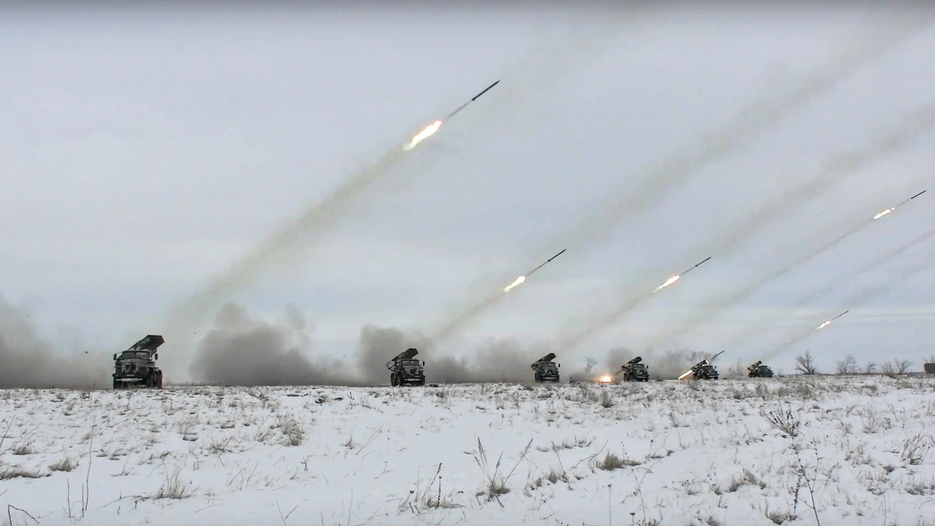 Occidente mira con recelo el despliegue de tanques, artillería y unos 100.000 soldados rusos en la frontera con Ucrania