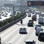 MADRID, 16/12/2021.- Señal de tráfico en la M-30 que limita la velocidad máxima a 70 kilómetros por hora. EFE/Emilio Naranjo