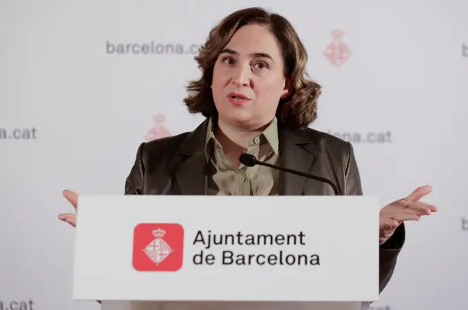Colau, objetivo independentista por sus continuos “desprecios” al catalán
