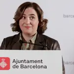 La alcaldesa de Barcelona, Ada Colau, durante una rueda de prensa. EFE/Quique Garcia