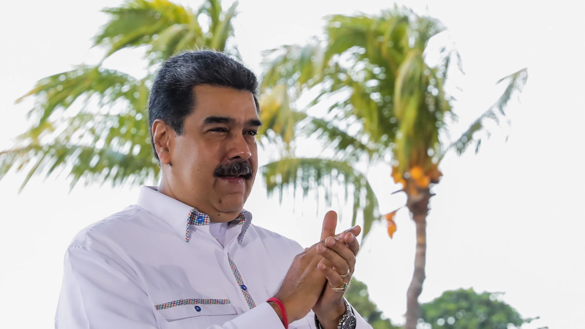 LA GUAIRA (VENEZUELA).- 14/12/2021.- Fotografía cedida por Palacio de Miraflores que muestra al presidente de Venezuela, Nicolás Maduro, en la clausura de la XIV edición de la FitVen hoy, en La Guaira (Venezuela). Maduro afirmó este jueves que se ha reunido, recientemente, "con alguien" de la Agencia Central de Inteligencia (CIA, por sus siglas en inglés) de Estados Unidos, si bien no desveló con quién ni con qué objeto. EFE/PALACIO DE MIRAFLORES/SOLO USO EDITORIAL/ SOLO DISPONIBLE PARA ILUSTRAR LA NOTICIA QUE ACOMPAÑA (CRÉDITO OBLIGATORIO)