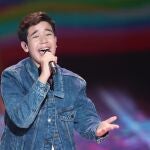 El español Levi Díaz actúa durante el certamen Eurovisión Junior 2021 este domingo en Boulogne-billancourt (Francia)