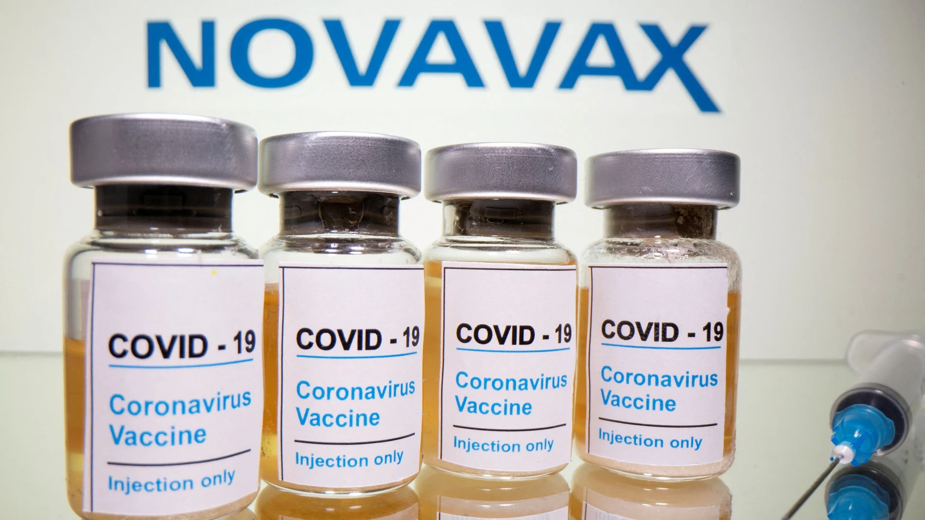 Viales de la vacuna Novavax contra la Covid-19