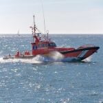 Una embarcación de Salvamento Marítimo