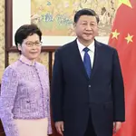  Xi elogia a Carrie Lam por aplicar su ley 