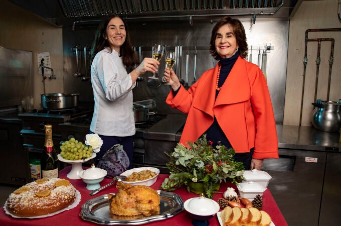 Isabel Maestre y Marta Cárdenas cocinan platos para llevar