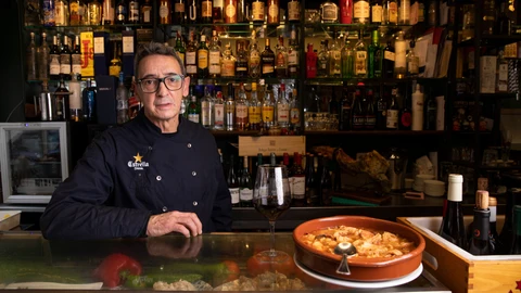 Santi, con los callos de Los Navarros